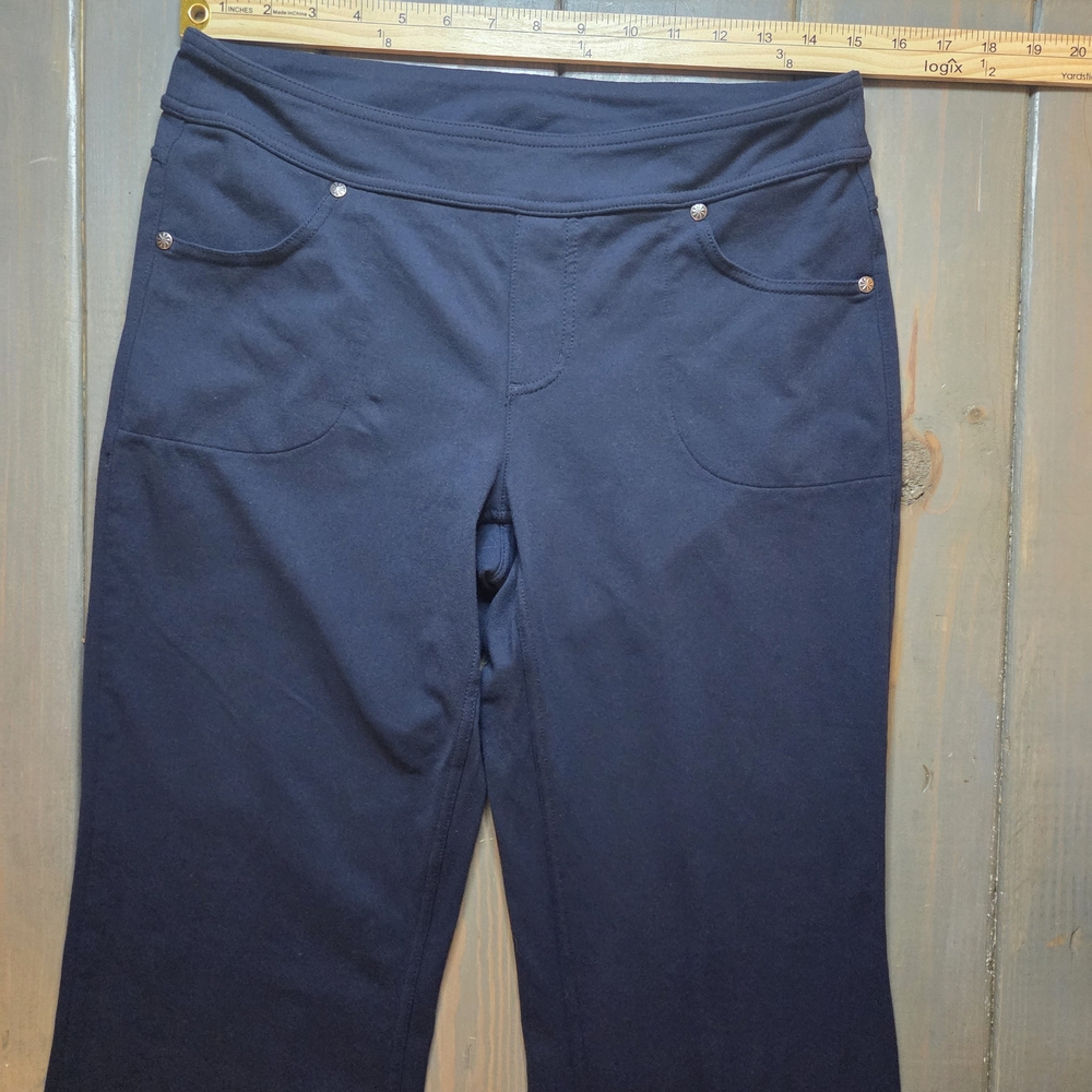 Panys - Picture 4 of 10